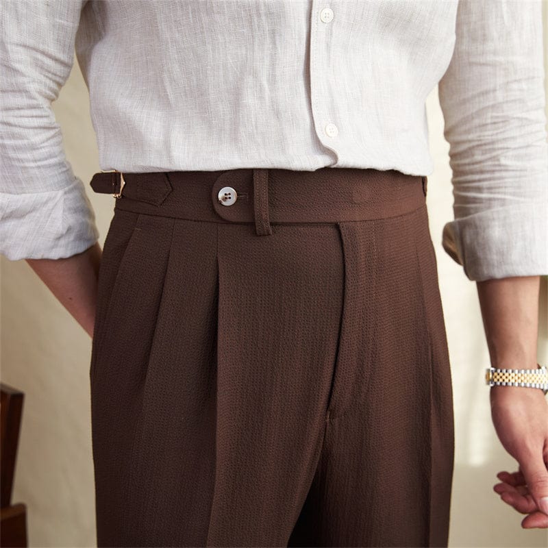 Herren-hoch-taillierte-weite-hose-mit-vintage-optik-und-eleganter-faltennaht